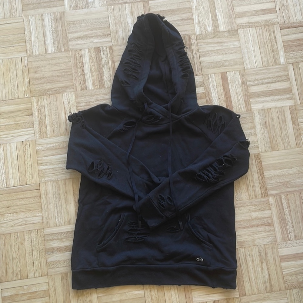 ALO Yoga Distressed Pullover Hoodie Size Medium Black